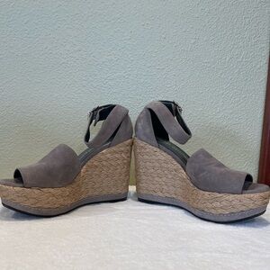 Stuart Weitzman Soho Gal Topo Taupe Suede Espadrille Wedge Sandals Womens sz 7 M
